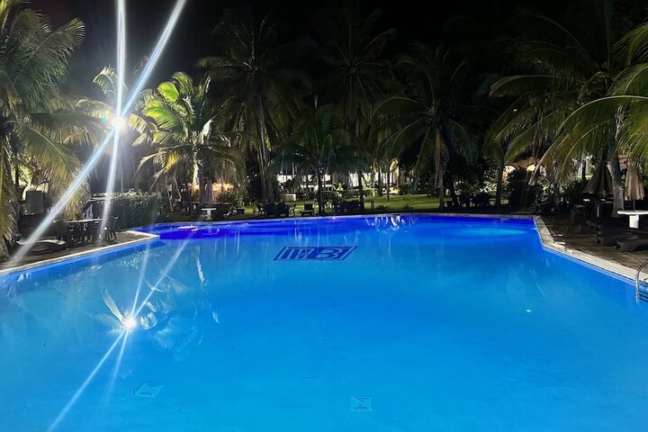 Pool 91 of 189