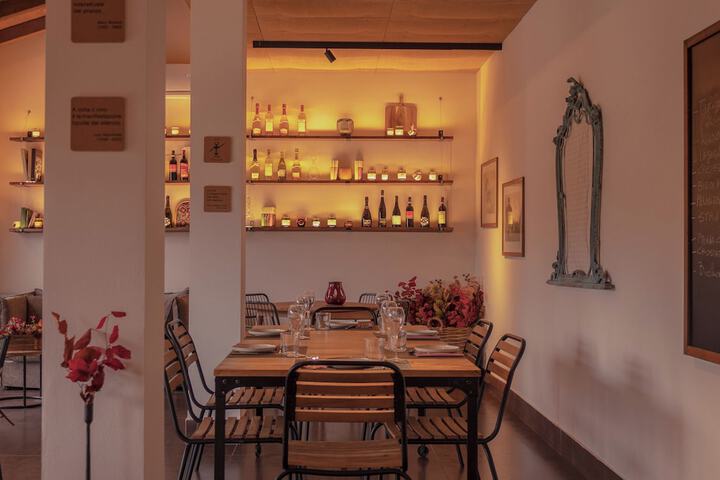 Dining 116 of 126