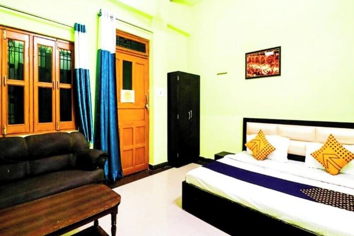 Room 5 of 28