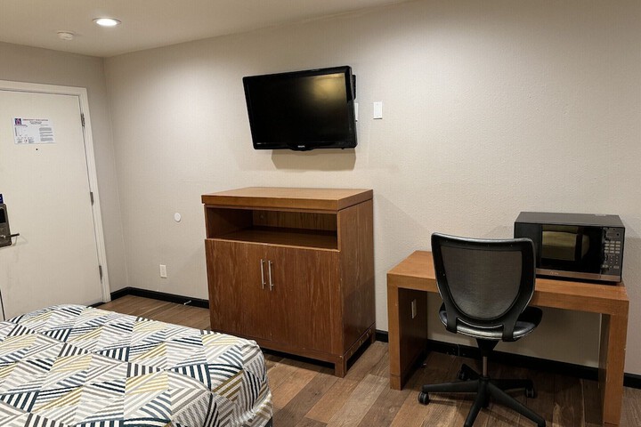 Room 27 of 50