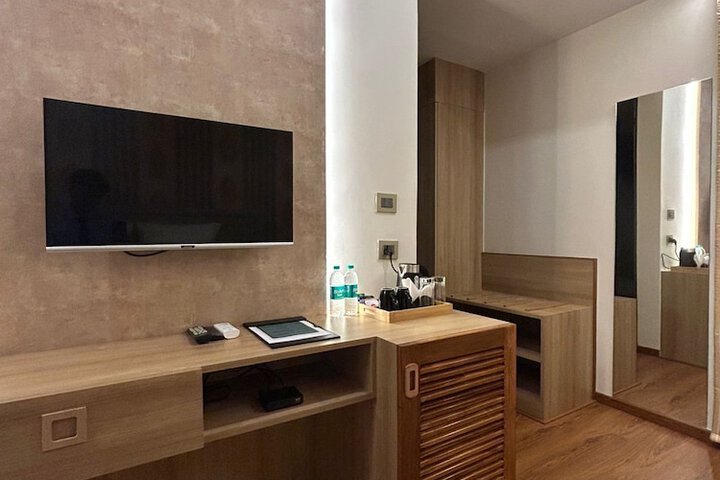 Room 7 of 43