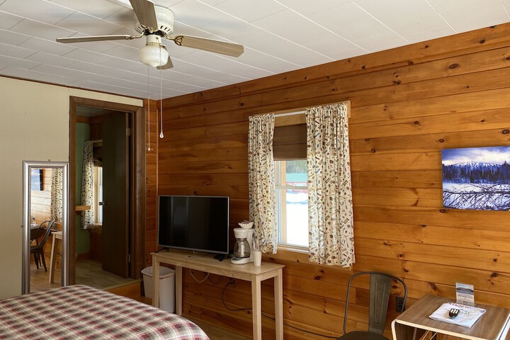 Room 11 of 21