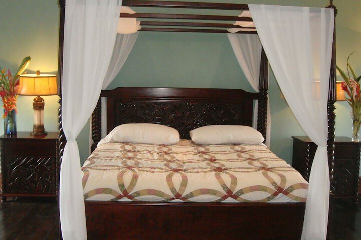 Room 2 of 38