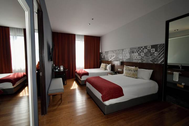 Room 13 of 68