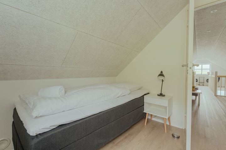 Room 6 of 22