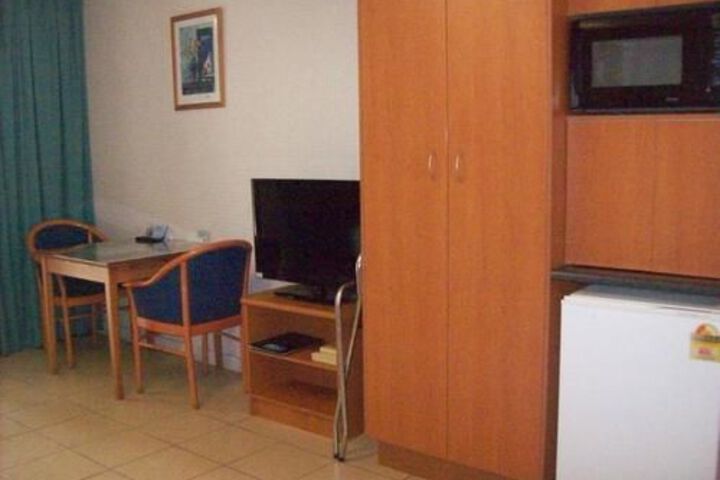 Room 15 of 67