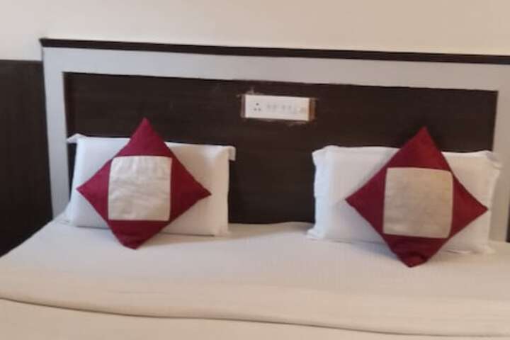 Room 12 of 49