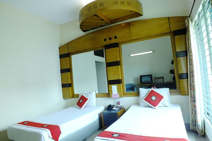 Room 6 of 48