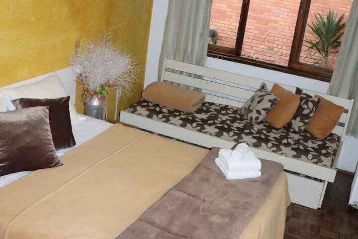 Room 9 of 75