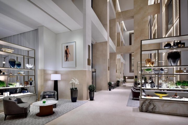 Hotel Interior 4 of 153