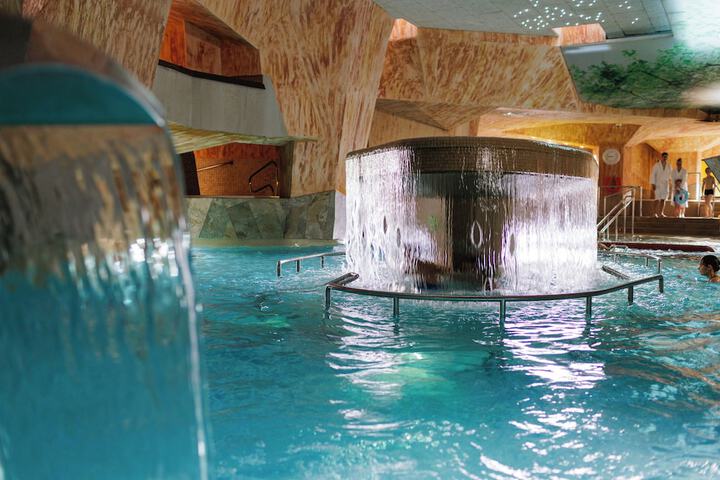 Pool 62 of 79