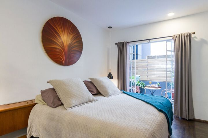Room 256 of 293
