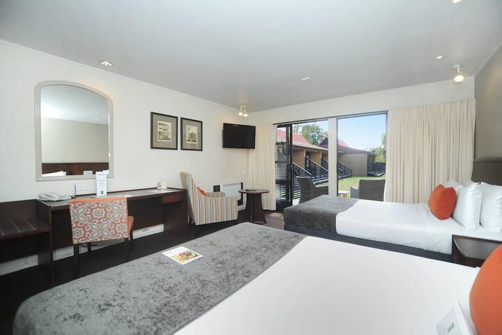 Room 13 of 68