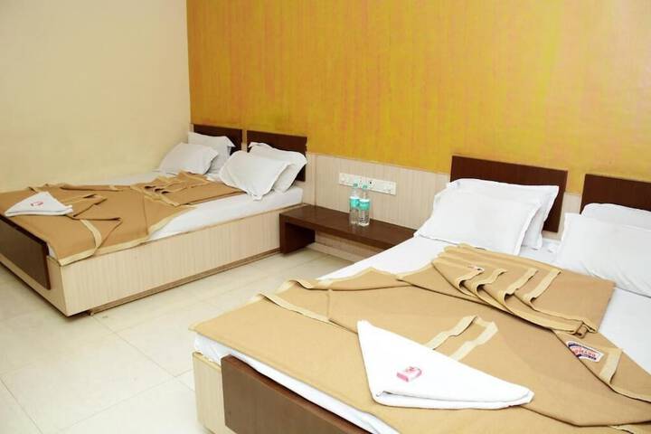Room 3 of 17