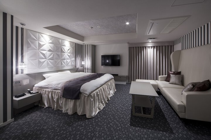 Room 26 of 73