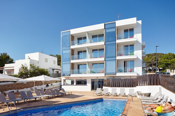 Pool Hotel