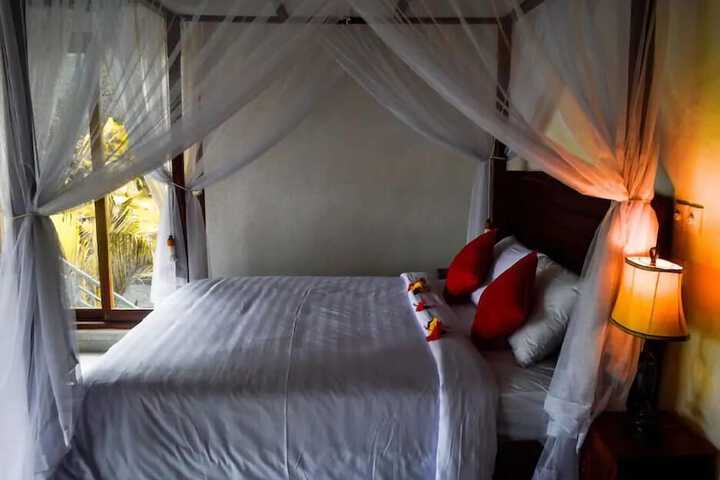 Room 5 of 24