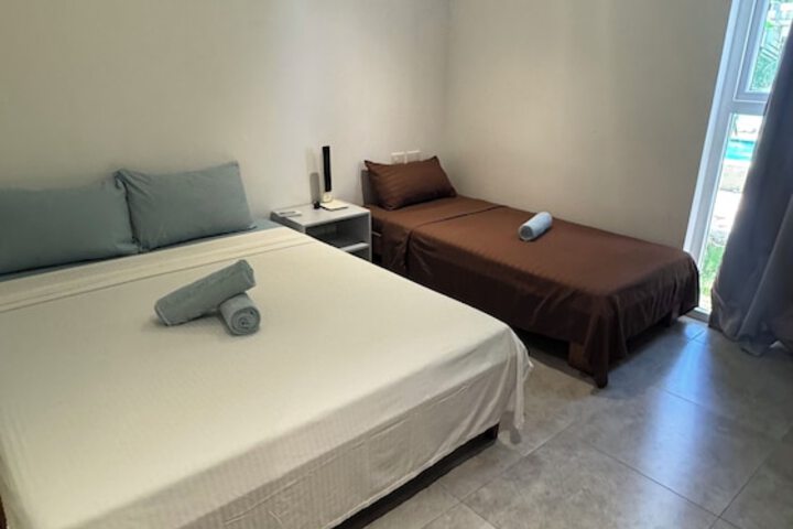 Room 2 of 51
