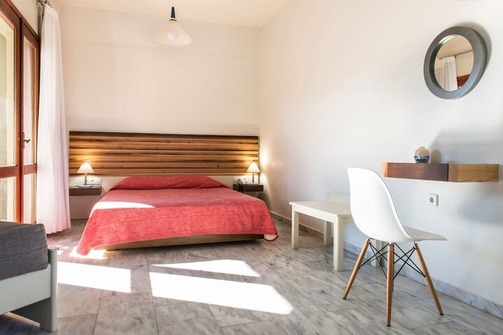 Room 10 of 52