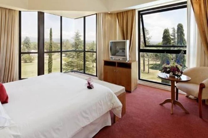 Room 4 of 29