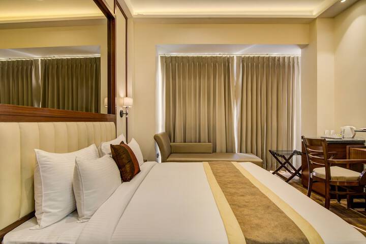 Room 12 of 70