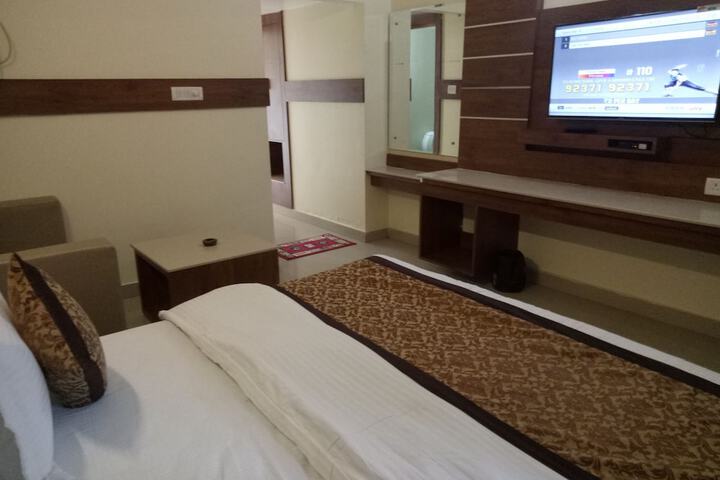 Room 44 of 61