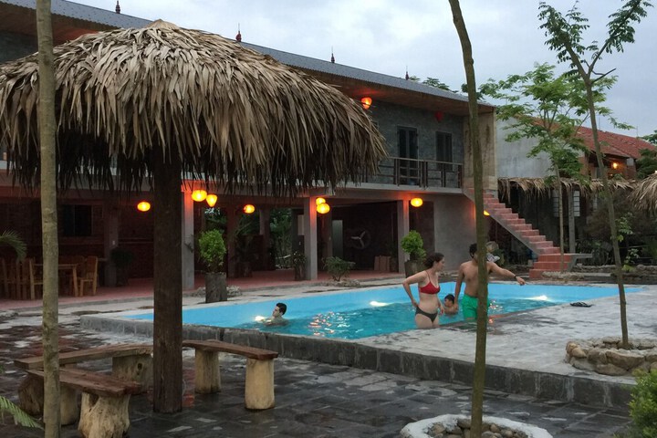 Pool 46 of 104