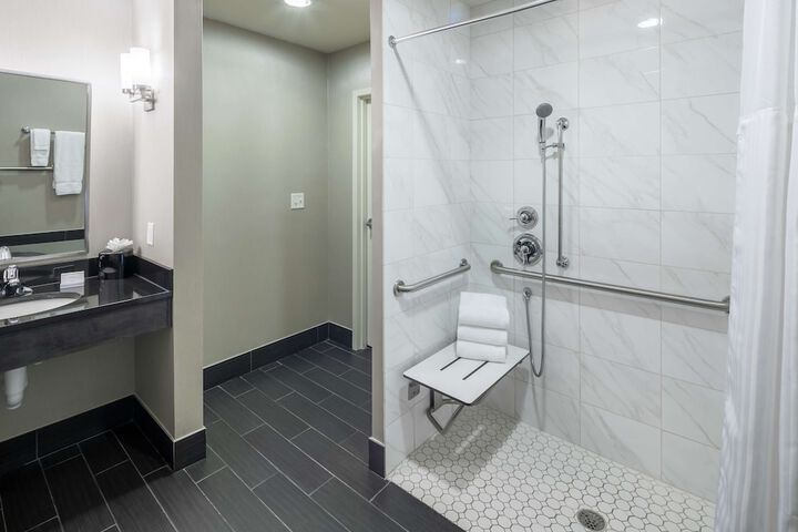 Bathroom shower
