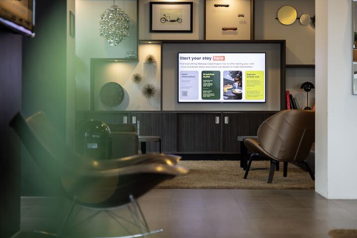 Entrance & Lobby