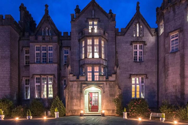 Front of property - evening/night