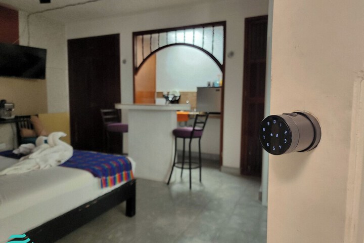 Room 36 of 172