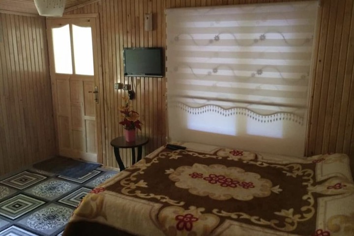 Room 9 of 26