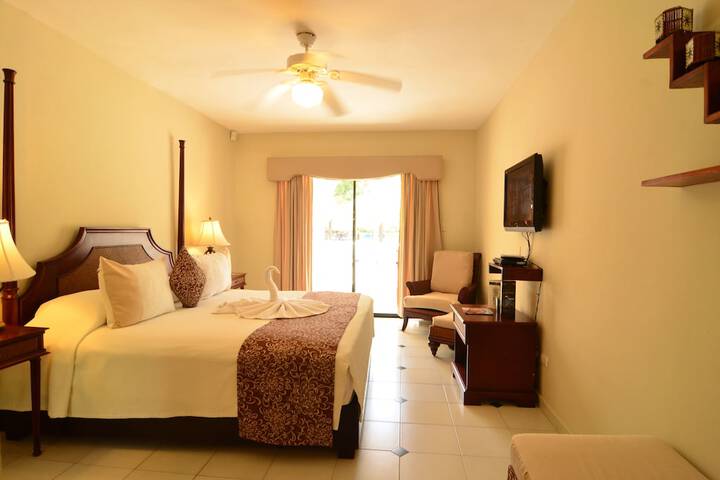 Room 4 of 34