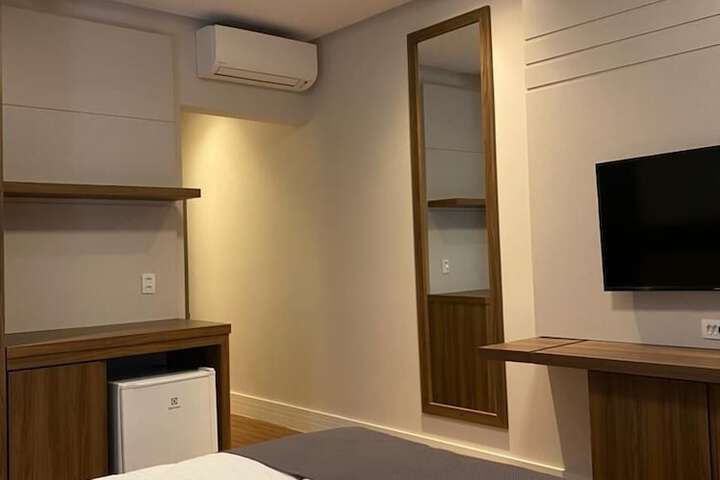 Room 10 of 35