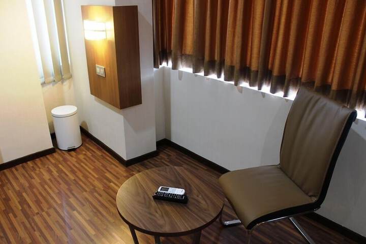 Room 12 of 43