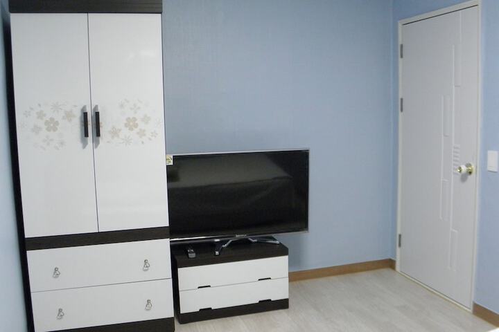 Room 15 of 24