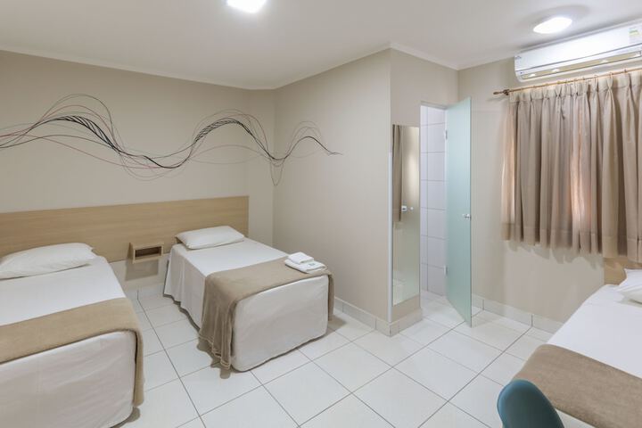 Room 13 of 43