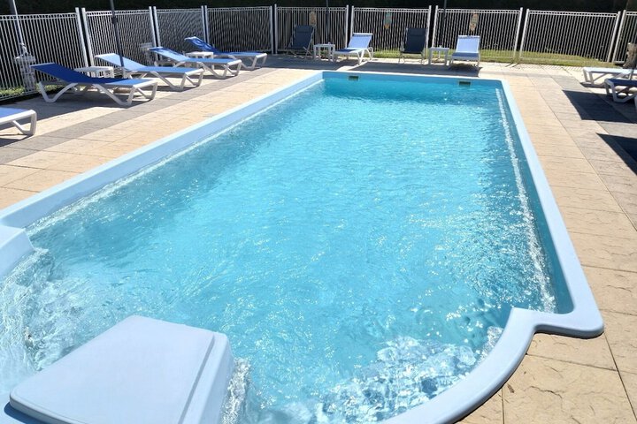 Pools & Facilities