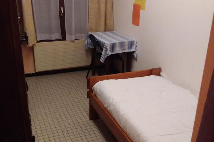 Room 20 of 50