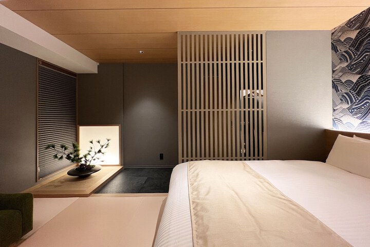 Room 29 of 74