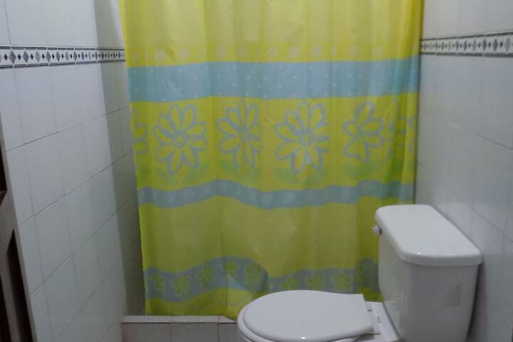 Room 32 of 46