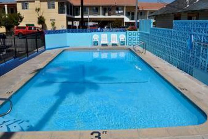 Pool 38 of 46