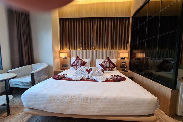 Room 21 of 33