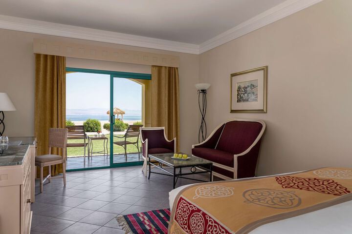 Room 16 of 134