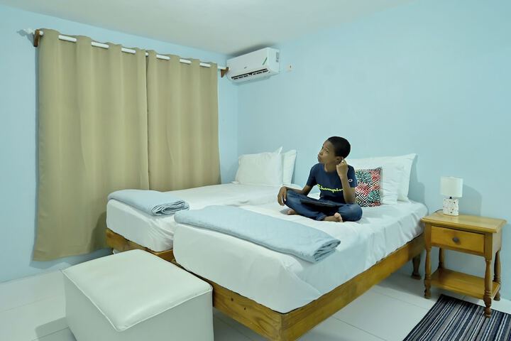 Room 14 of 30