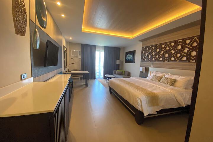 Room 11 of 113