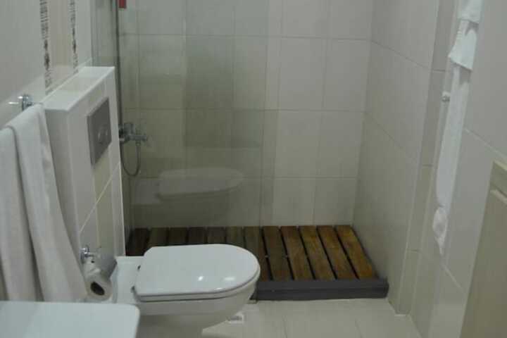 Room 15 of 29