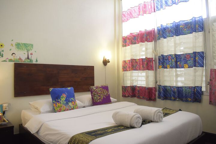 Room 17 of 90