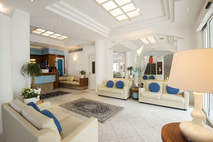 Hotel Interior 6 of 23