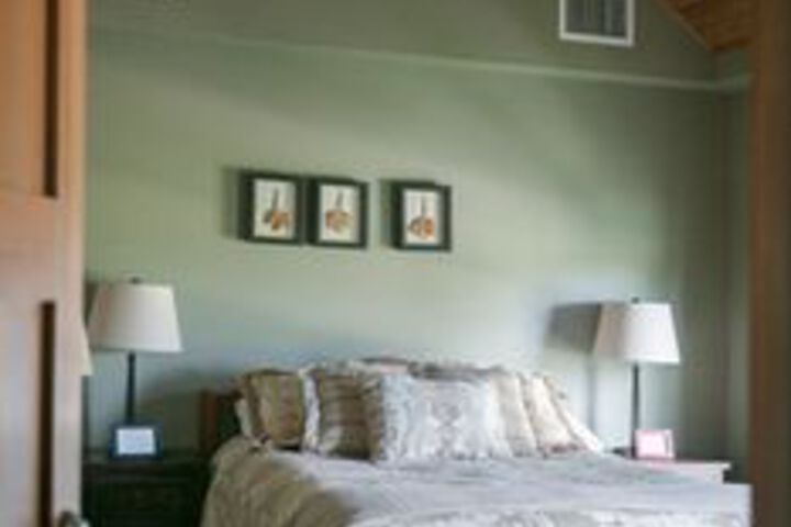 Room 27 of 87